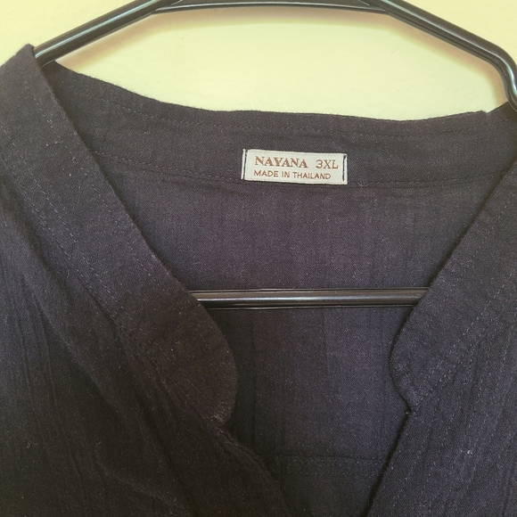 ♡Vintage black blouse w/ pockets & wooden buttons♡ - Picture 7 of 12